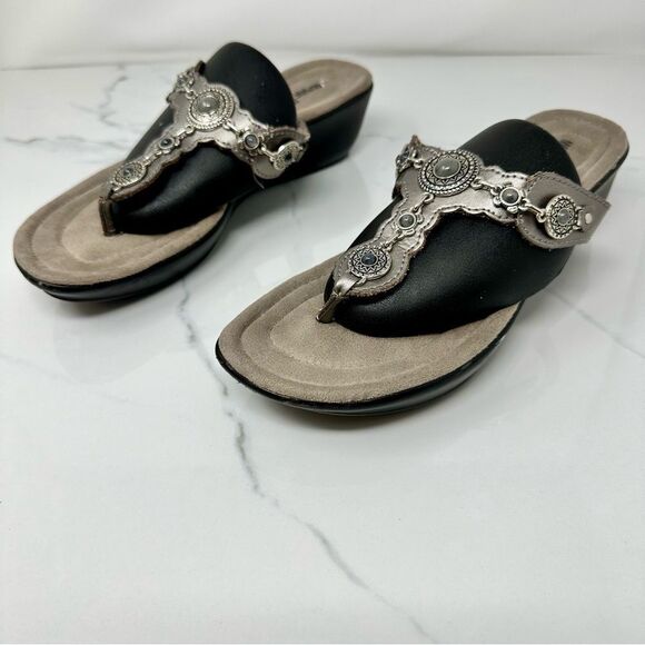 Minnetonka Leather Sandals- Size 8 - Picture 4 of 12